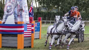 Dans la catégorie reine à quatre poneys, Bram Chardon, le fils d?IJsbrand, s?est montré intraitable cet après-midi. Photo Patrick Crasnier