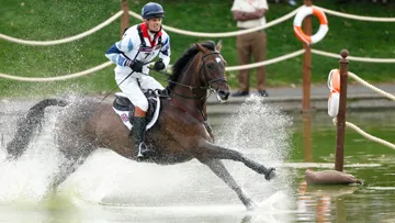 William Fox-Pitt est en couverture du nouveau Grand Prix Magazine. Photo Scoopdyga