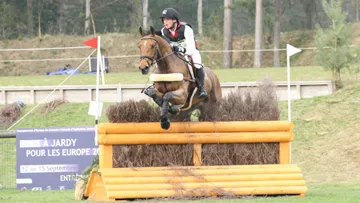 Michael Jung a signé un des six maxis du cross du CICO 3* de Fontainebleau, cet après-midi. Photo Pauline Chevalier