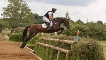 Le Britannique Oliver Townend associé à Douglas a remporté le CIC 3* de Ballindenisk. Il sera à nouveau présent cette année pour défendre son titre. Photo Trevor Holt