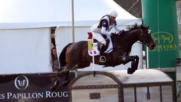 En signant le meilleur cross, Gwendolen Fer et Romantic Love ont signé une belle remontée, passant de la treizième à la deuxième place du provisoire. Photo Pauline Chevalier