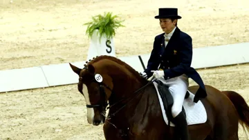 Alors que Catherine Henriquet et Paradies Zauber ont effectué une bonne saison 2013 avec à la clé un titre de champion de France, la dresseuse a décidé de le mettre en vente. Photo Scoopdyga