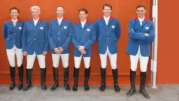 Les cavaliers habillés par Hermès (Ph. F. Chehu)