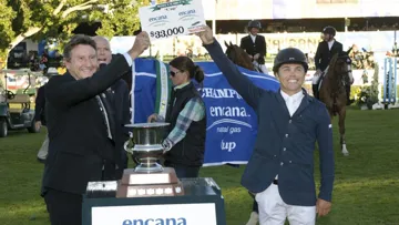 Kent Farrington récompensé. (Ph. Spruce Meadows Media Services)