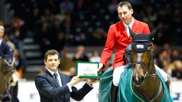 Le visage d'Hans-Dieter Dreher, souvent fermé, s'est illuminé de bonheur lors de la remise des prix. Photo Scoopdyga