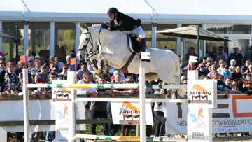 Mathieu Billot et Pardoes, vainqueurs de la deuxième étape du Grand National, hier à Cluny © PSV Morel