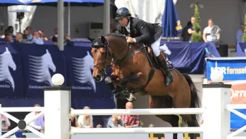Qui succédera au couple vainqueur de l?année dernière, Nick Skelton et Big Star, absent cette année ? Réponse samedi soir. Photo Sportfot/GCT.