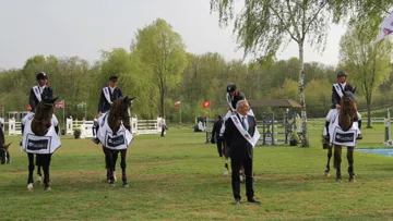 L'équipe de France de Phillippe Guerdat défend son titre à Lummen. Photo DR