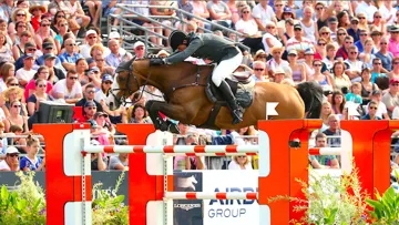 L?Irlandais Cameron Hanley en selle sur Antello Z a véritablement survolé le barrage du Grand Prix du CSI 5* de Chantilly cet après-midi. Photo R&B Presse
