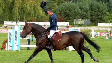 Timothée Anciaume en selle sur Quorioso Pré Noir, lors de son titre de champion de France Pro Élite. Photo Scoopdyga