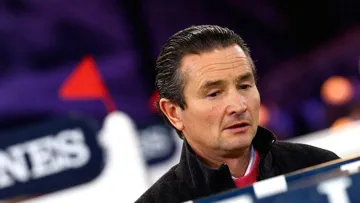 Éric Levallois en pleine reconnaissance lors du CSI 5* de Villepinte, en décembre dernier. Photo Scoopdyga