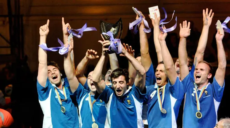 Johann Pignal, Nicolas Thiessard, Jean-Baptiste Depons, Romain Depons, Mathieu Laguerre, Benoit Leveque,  Clement Orszag et Mikel Le Gall champions du monde de horse-ball. (Ph. M-A Thierry)