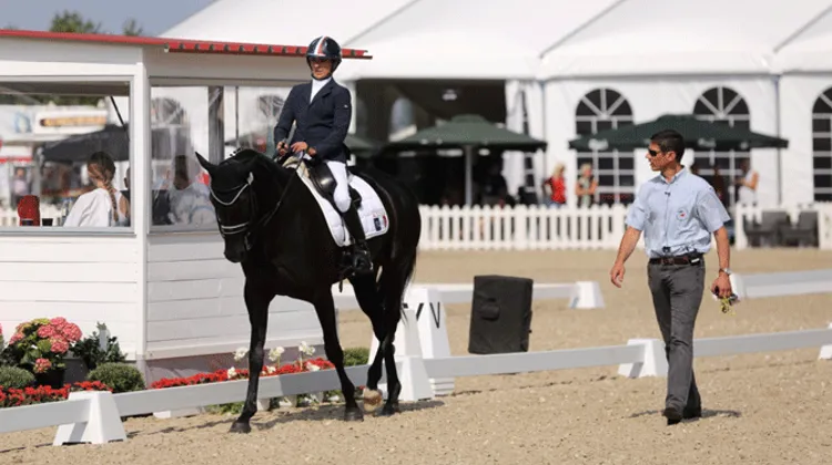 Anne-Frédérique Royon en selle sur J'adore défendra les couleurs de la France, ce week-end au CPEDI 3* de Deauville. Photo Joe Allaux.