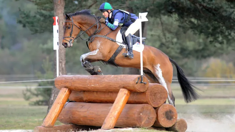 Polly Stockton & Westwood Poser - archives - (Ph. Scoopdyga)