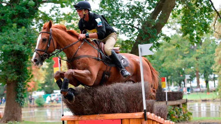 Andrew Nicholson & Nereo en route pour la victoire à Pau. Photo Kit Houghton/FEI