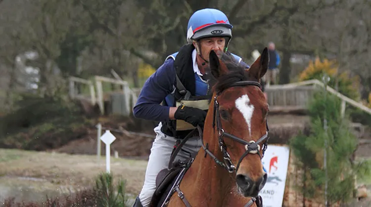 Pascal et Minos, ici en début de saison à Tartas, ont réussi un cross magnifique, cet après-midi à Badminton. Photo Mélissa Mula
