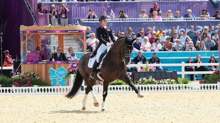 Le couple olympique Charlotte Dujardin et Valegro se targue d'une nouvelle victoire dans le Grand Prix du CDIO 3* d'Hickstead © Scoopdyga