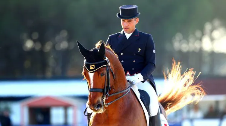 "Lights a beaucoup pris en maturité, et moi aussi". Désormais, Alexandre Ayache et Lights of Londonderry semblent avoir toutes les cartes en mains pour réussir.