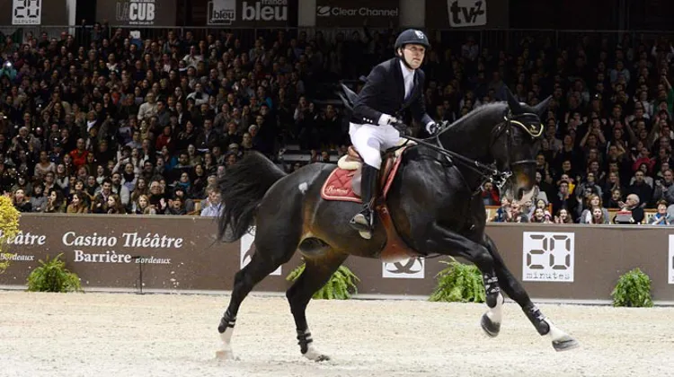 Simon et Qlassic ont livré un superbe barrage, cet après-midi à Bordeaux. Photo Christophe Bricot/Jumping Bordeaux