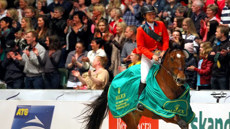 Beezie Madden et Simon ont été ovationnés par le public du Scandinavium, bon joueur. Photo Scoopdyga