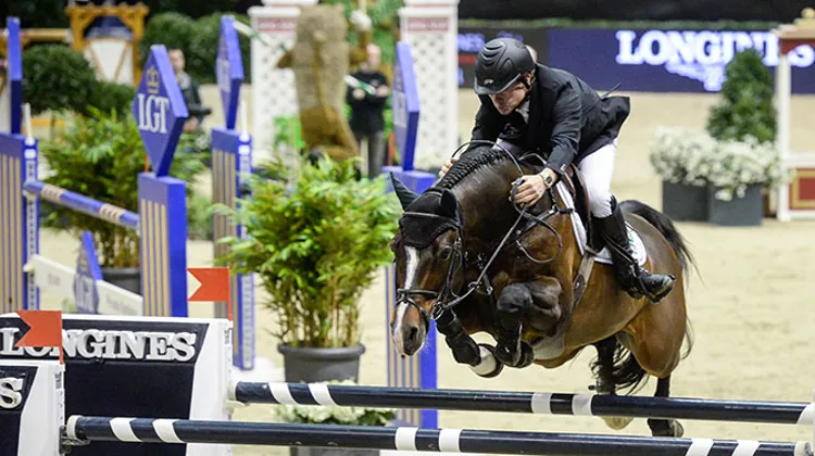 Rolf et Casall et produit deux tours superbes pour l'emporter cet après-midi en Suisse. Photo Jumping Bâle
