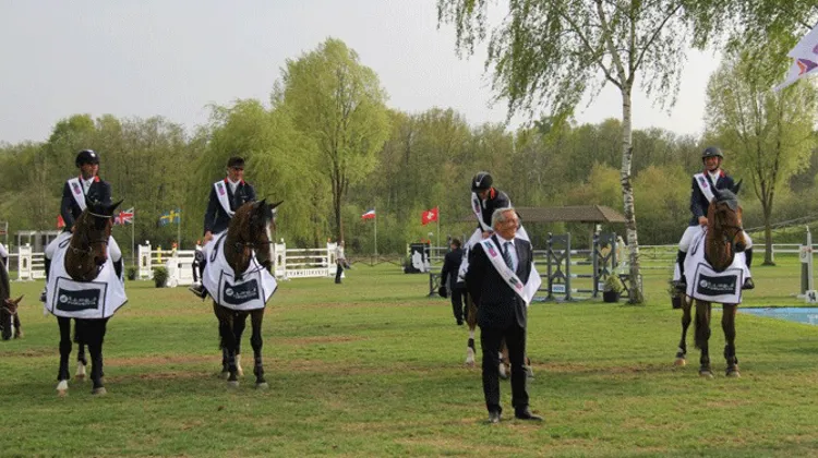 L'équipe de France de Phillippe Guerdat défend son titre à Lummen. Photo DR