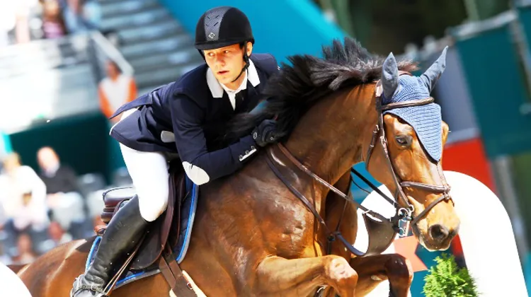Alexandre Fontanelle et Prime Time des Vagues, ici au Grand Palais, seront le couple à battre dimanche au Grand Parquet. Photo Scoopdyga