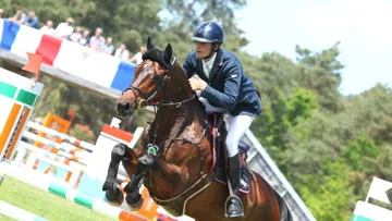 Maxime Livio a remporté le CCI 2* de Grand Prix Classic grâce à un parcours sans-faute à l'hippique. Photo PSV Morel