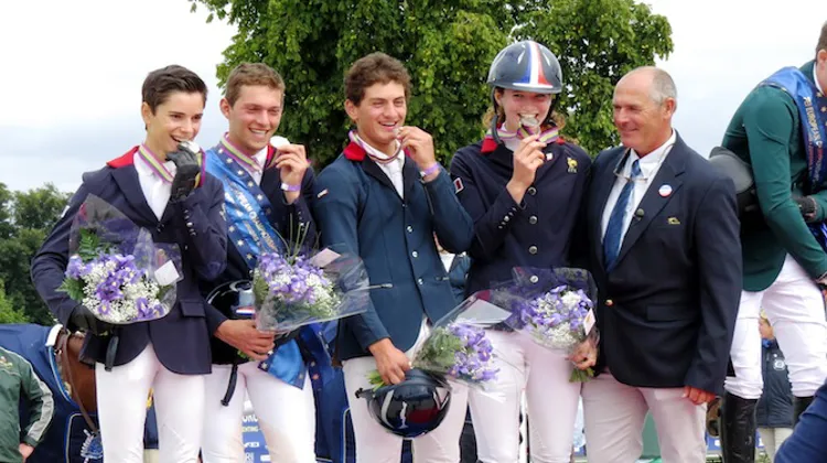 Les Juniors sont devenus ce midi vice-champions d'Europe de concours complet, tandis que Robin Boulanger (deuxième en partant de la gauche), a brillamment gagné l'or © CJ