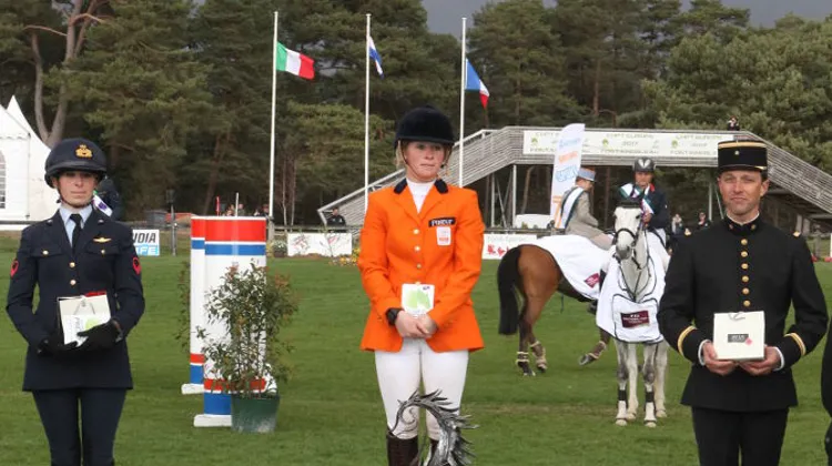 Le podium du CICO 3* de Fontainebleau est composé d'Elaine Pen, Vittoria Panizzon et Arnaud Boiteau. Photo PSV Morel