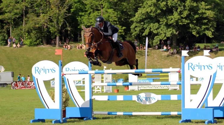 Guy Williams et Rouge de Ravel, couple vainqueur du Grand Prix CSI 3* en 2017 et 2018 au Jumping International de Reims