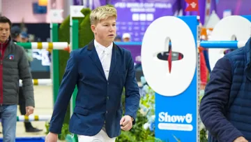Meilleur cavalier de sa génération, Harry Charles occupe actuellement le dix-septième rang du classement mondial Longines. 