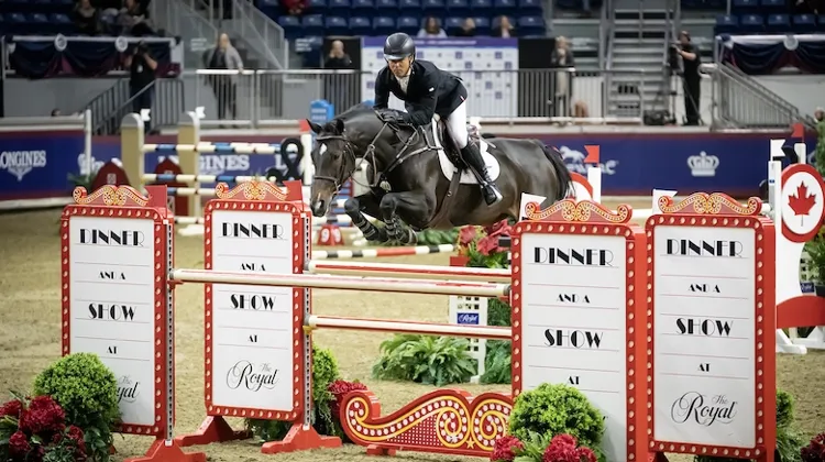 Déjà victorieux sur la même piste en 2019, Kent Farrington et Austria 2 se sont imposées dans la première épreuve du CSI 5*-W de Toronto. 