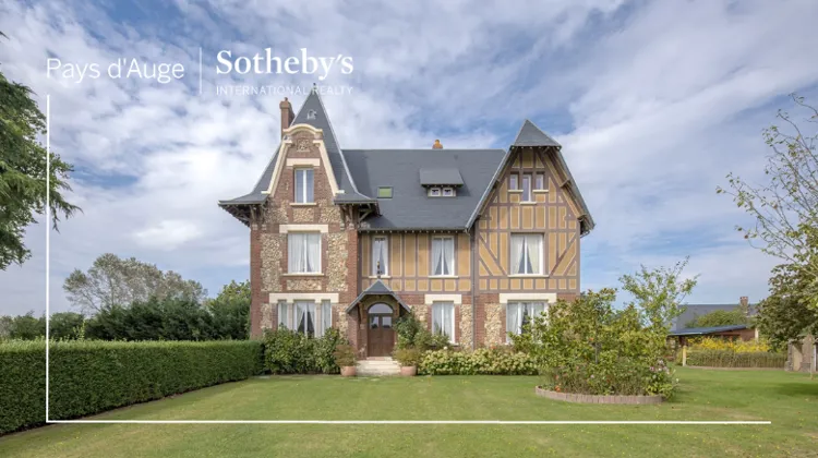 À vendre : jolie maison normande et ses dépendances