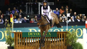 Michael Jung et Corazon ont succédé à Karim Laghouag et Punch de l'Esques ce soir à Bordeaux.