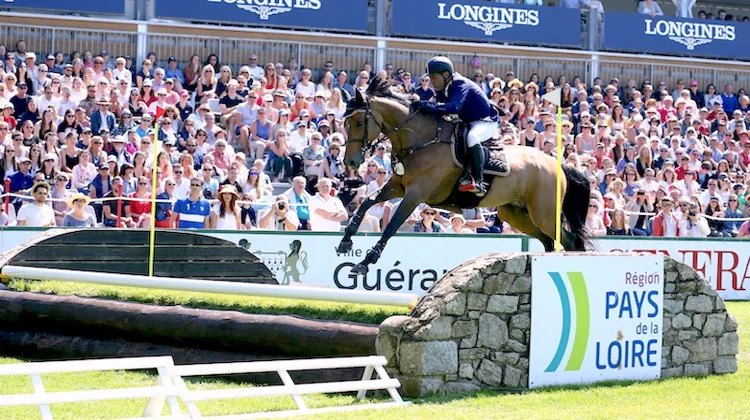 René Lopez, vainqueur de cette épreuve avec Destiny’s Child, franchissant les fameuses buttes.