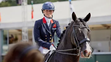 Charlotte Fry et Everdale aux championnats d'Europe Longines de Hagen. 