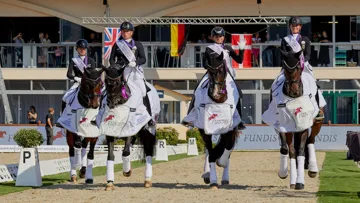 Helen Langehanenberg, Isabell Werth, Dorothee Schneider et Jessica von Bredow-Werndl se parent d'or à Hagen !