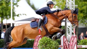 Stéphanie Hennequin, ici avec son partenaire de longue date, Amstrong du Moyon.