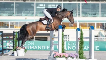 Thibault Philippaerts, en selle sur Khan van de Kattevennen, a clôturé son week-end du Cabourg Classic avec brio.