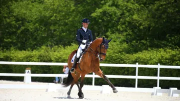 Arthur Barthel et Bambino de Massa se sont imposés vendredi chez les Jeunes Cavaliers. 