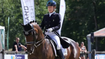 Anne-Sophie Serre et Actuelle de Massa lors du Grand National de Pernay.