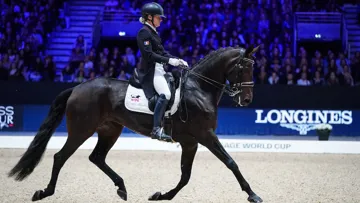 Anne-Sophie Serre et sa meilleure jument Actuelle de Massa lors de la Coupe du monde de dressage de Lyon, en 2019. 