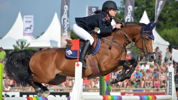 Avec Ninon Castex, Quabar des Monceaux a été double médaillé d'or en individuel et par équipes lors des championnats d'Europe de Millstreet.