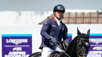 Émeric George, ici au CSIO 5* de La Baule, est membre de l'équipe de France de saut d'obstacles.