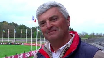 Olivier Bost est heureux des résultats de ses équipes Jeunes Cavaliers et Juniors, lors de la Coupe des nations ayant eu lieu hier sur le Grand Parquet de Fontainebleau