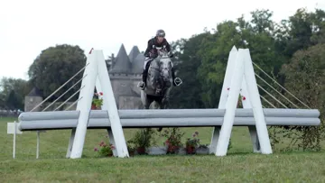 Upsilon sous la selle de Thomas Carlile, champion de France 2014 des six ans