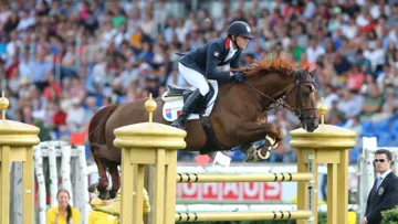 Simon Delestre reste numéro un mondial pour le troisième mois consécutif, fort de sa deuxième place dans le Grand Prix 5* d'Anvers.