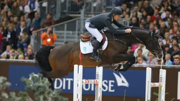 La monture de Rolf-Göran Bengtsson quittera la compétition à l'issue d'une tournée d'adieu, dont une étape à Genève (ici en 2015).