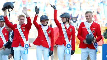 Hormis Laura Klaphake, seuls les trois médaillés par équipes des Mondiaux de Tryon composent le nouveau cadre A allemand.